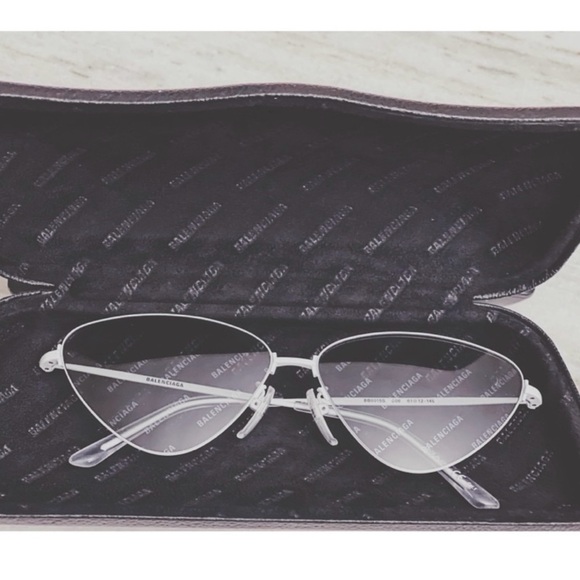 ‼️WOW‼️AUTHENTIC BALENCIAGA SUNGLASSES - Picture 4 of 13
